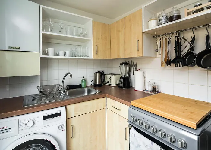 Beautiful Designer Flat In Maida Vale, Sleeps 4