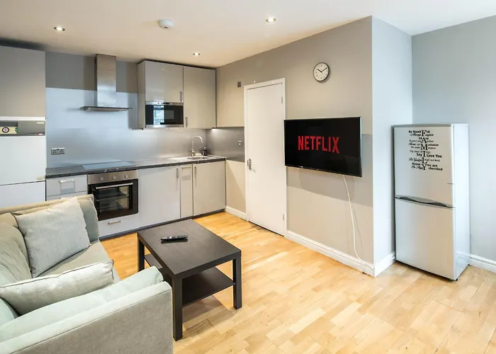 Cosy 2-Beds, Shepherd Bush
