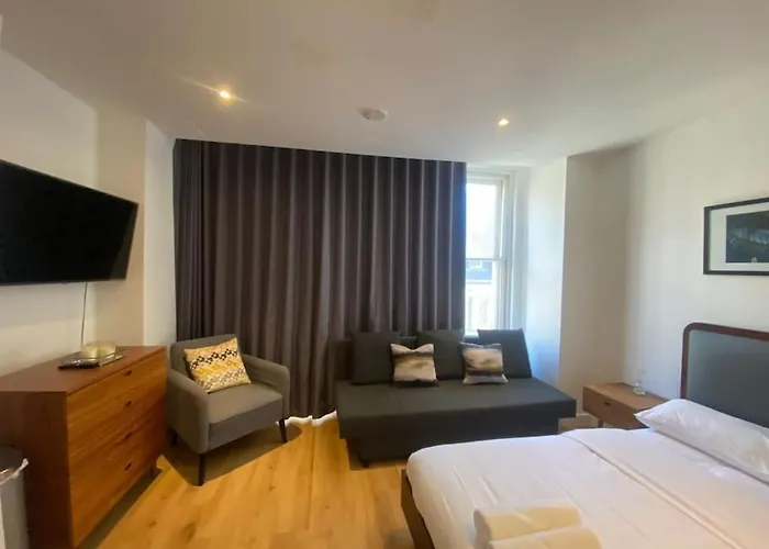 Sleep6 Flat At Iconic Piccadilly Circus Vr6