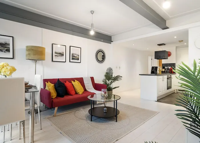 Livestay - Modern Two Bed Apartment In Stratford
