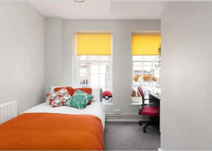 Spacious Room With Shared Facilities