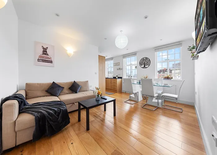 Modern Flat In Stockwell, 10 Mins From Oxford Circus