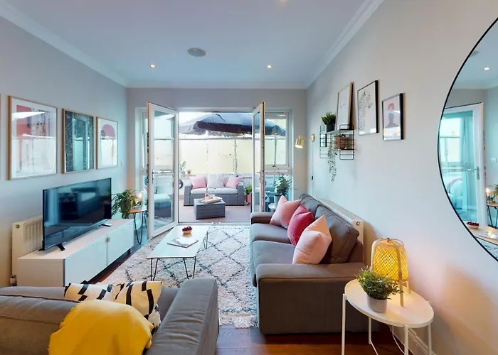 Madison Hill - White Hill House 4 - 2 Bedroom Flat