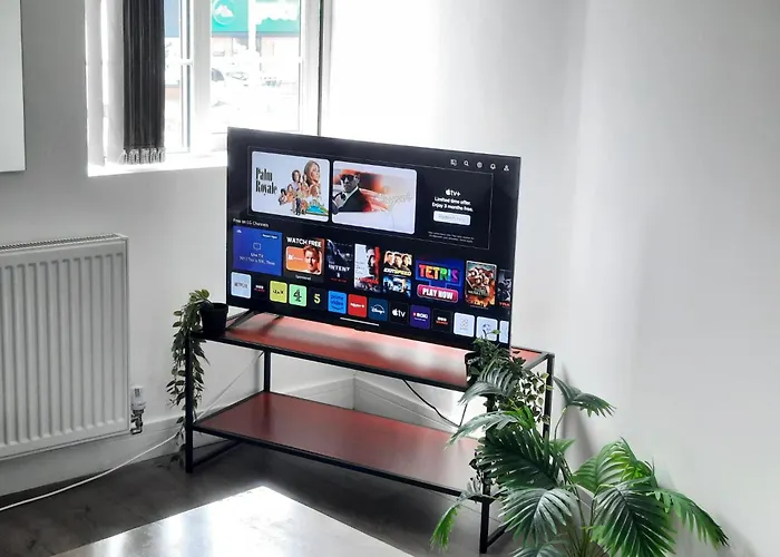 Acton Town Luxe Stay - Spacious Modern Apartment Near Westfield & Nature, Pets Welcome!