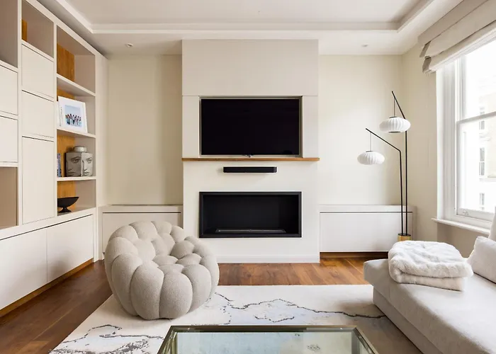 Light-Filled Chelsea Duplex