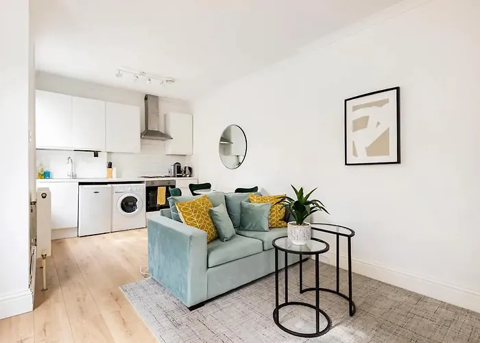 Stylish One Bedroom Apartment In Greater London