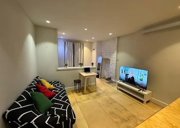 Comfortable Flat Near Portobello Rd