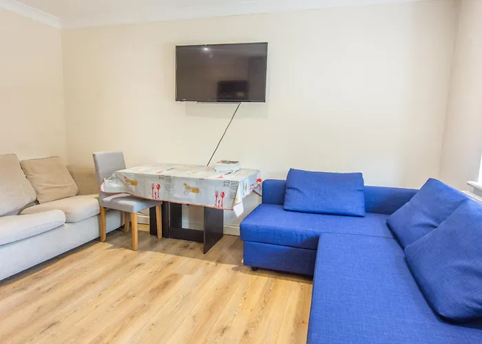 Evergreen Apartments, Flat 3, London