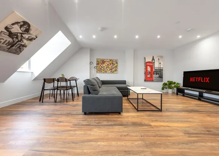 7 - West London Brand New Loft