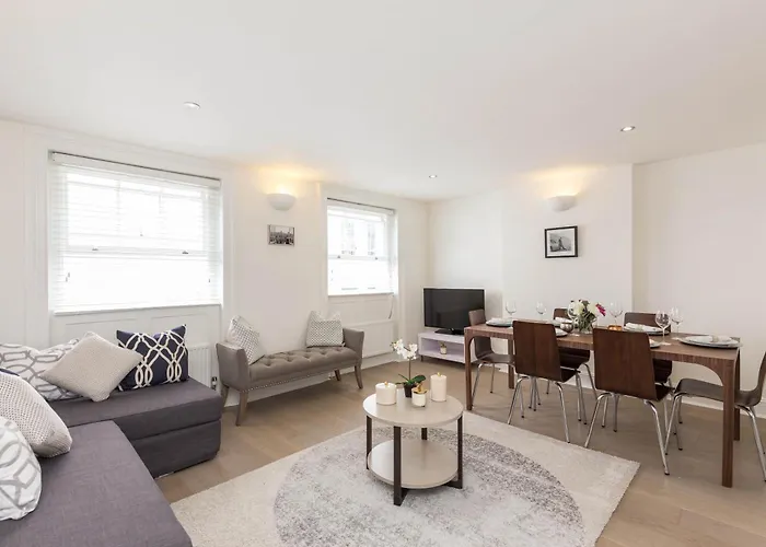 Covent Garden 2Br - Urban Chic Apartment