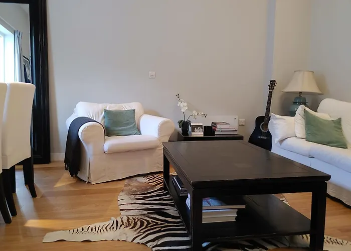 Luxurious Duplex Design-Flat Kensington