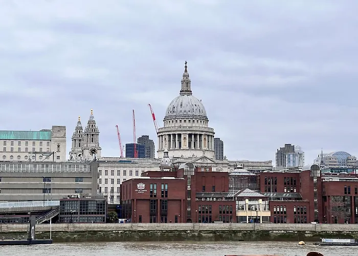 River Thames View Entire Apartment In The Most Cental London