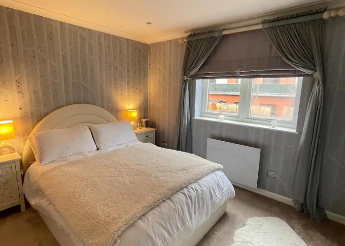 Chic 1Bd Flat - 10 Minutes To Victoria Park!