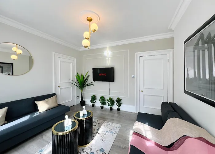 K Luxury Mansion Hyde Park