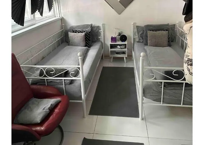 Alexandra Palace White Hart Lane Twin Room