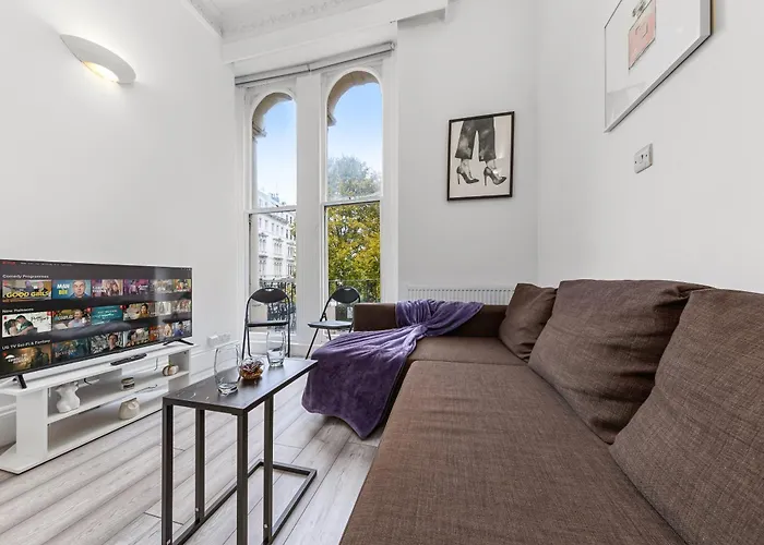 Apartment In Bayswater