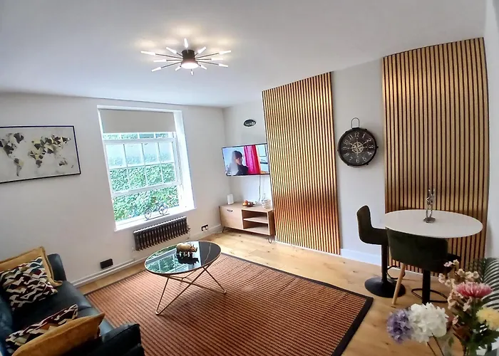 Peaceful Moira - 2 Bedroom Flat Between Brixton And Kennington 10Mins To Central London