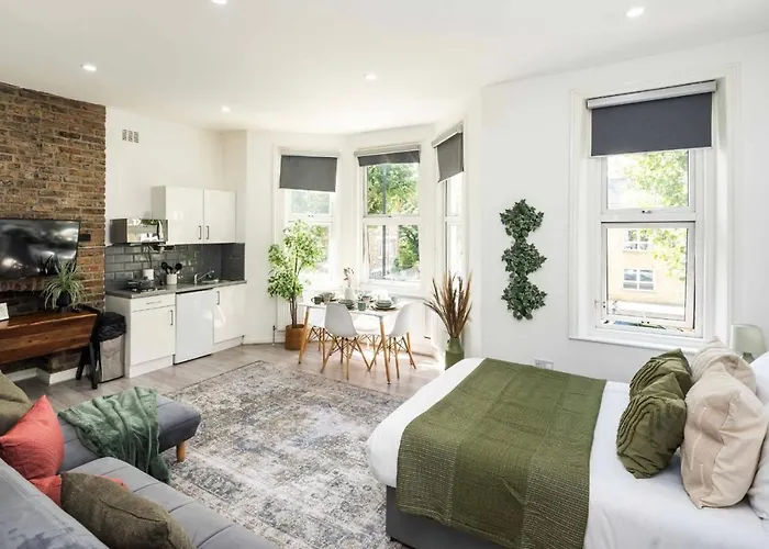 S5 Spacious-Bright Studio-Zone2-Superkingbed