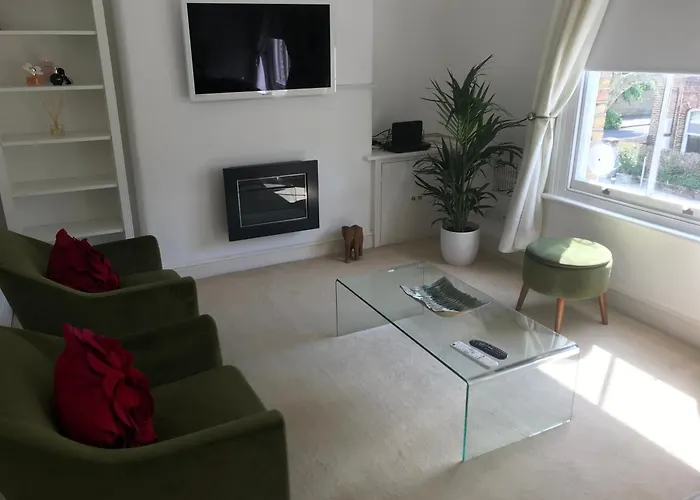 Charming Flat Centrally Located