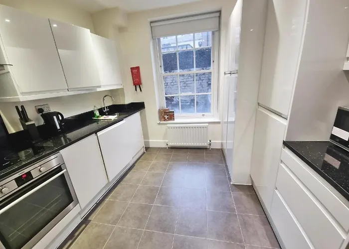 Heart Of London Apartment