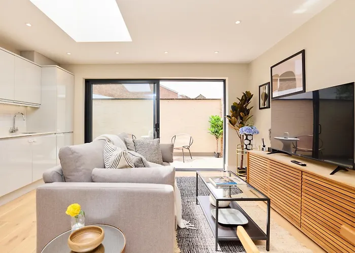 The Brixton Hill Place - Exquisite 2Bdr Flat With Terrace