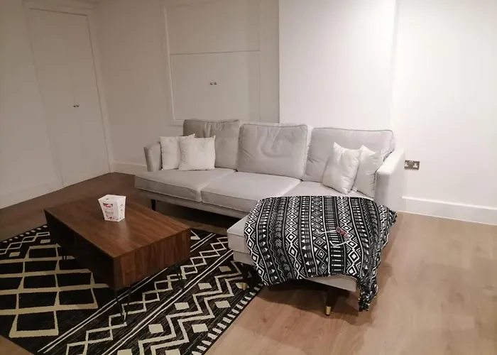 Batterseaflat Sleeps6 Refurbished Tv