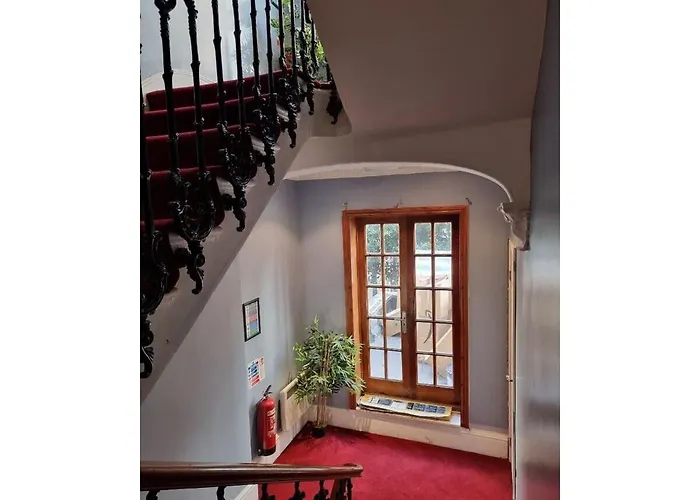 Stunning Studio For 2 Near Hyde-F303