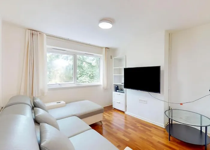 1Bed Maisonette With Free Parking In Crystal Palace