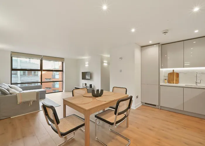 Flat 315, 33 Birtton Street