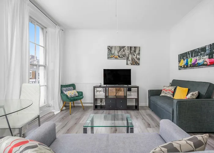 One Bed Apartment In Camden