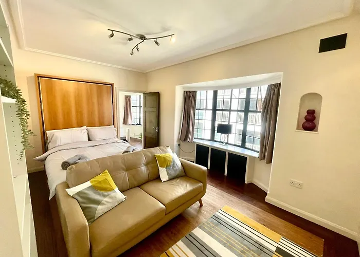 Lovely Studio, 5 Mins To Big Ben, Central London
