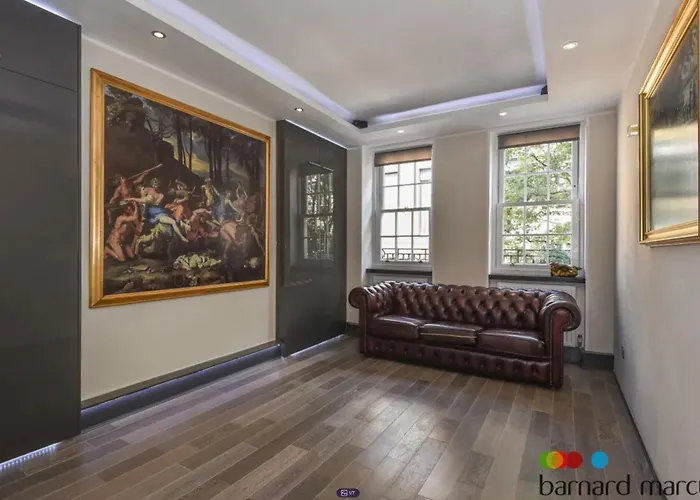 Covent Garden Two Bedroom Flat