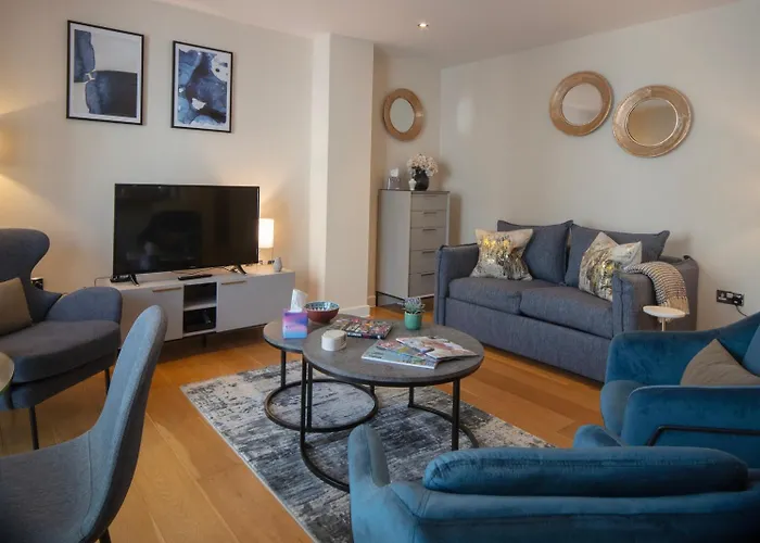 Westminster Two Bed One Bath Sleeps 5