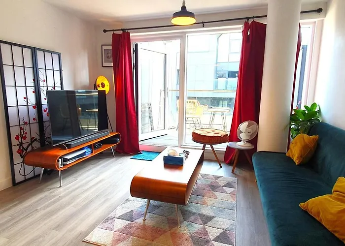 Charming 1 Bed Flat In Trendy Walthamstow