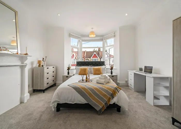 2025 Award Winning - 2 Bedroom Luxury Apartment Next To Wembley Stadium