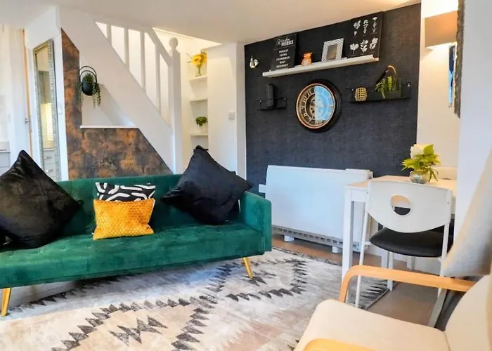 Cosy 2 Bed Modern Mews - Kings Cross