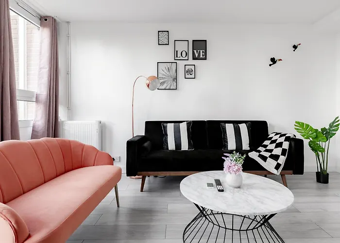 3Br Off A13 , Sleeps 6, 2Mins To Langdon Dlr,Free Parking