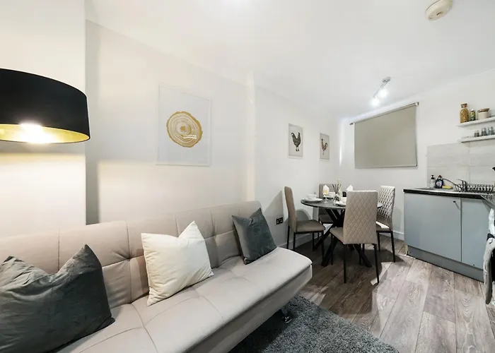 Livestay Affordable One Bedroom & Studio In India Docks E14