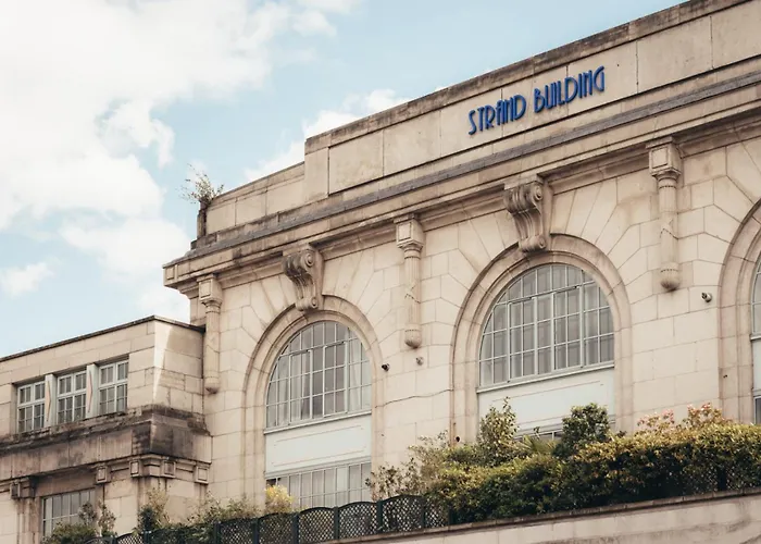 Art Deco Studio In East London