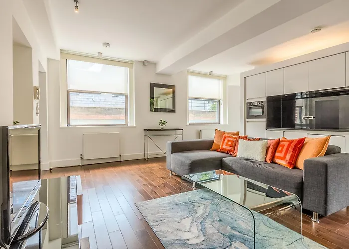 Modern Serviced Apartments 3 Minutes From Blackfriars Station