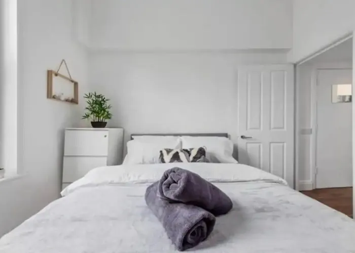 London - 2 Bedroom Flat Near Clapham Junction Cj