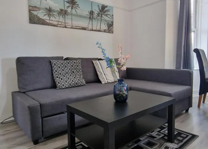 Comfortable 2 Bedrooms Flat In Oval Central London