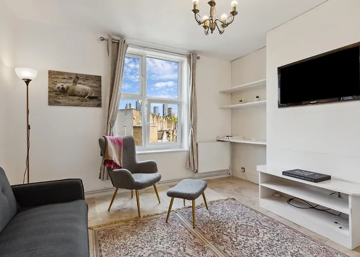 Spacious 3 Bedroom Apartment Near London Top Attractions