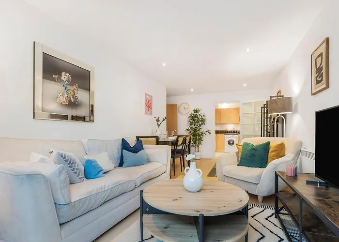 Athera - Hoxton Square 2 Bed, 2 Bath Entire Private Apartment
