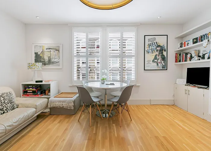 Pass The Keys Apartment On Iconic Portobello Road