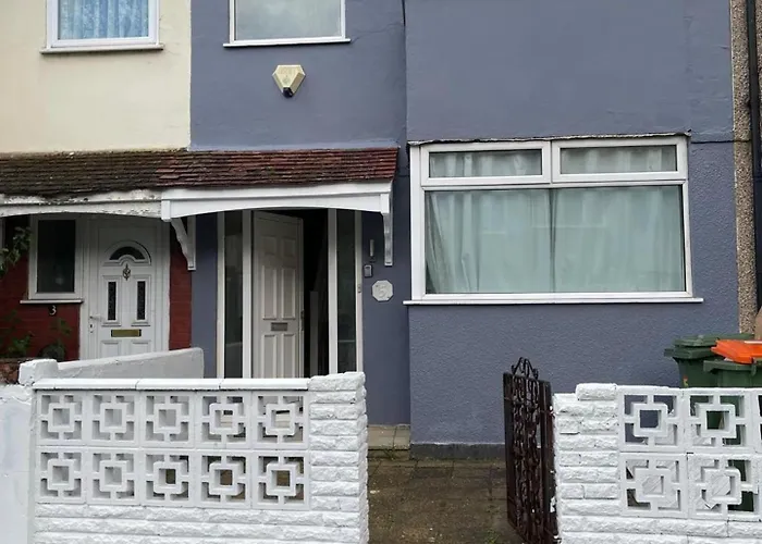 Deluxe London Excel City Airport Luxury Villa