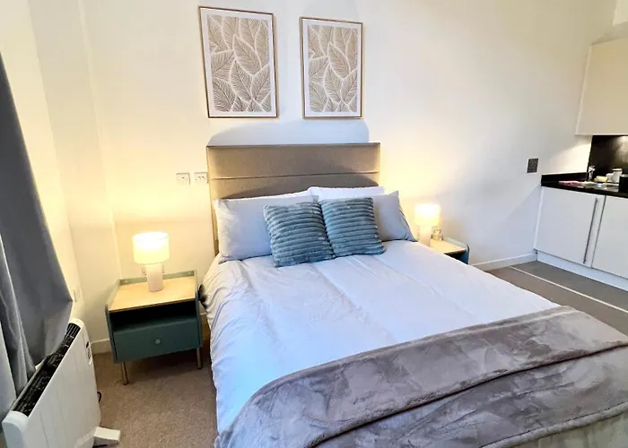 Luxury Studio With Super Fast Wifi Gated Development