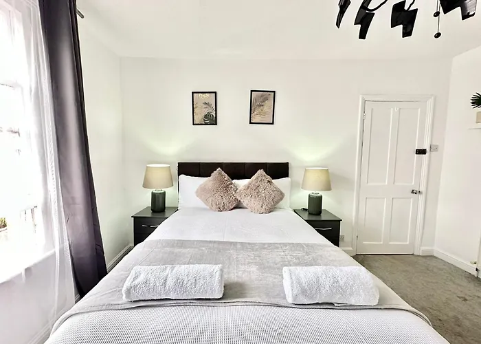 Central London Two Bedroom Apartment