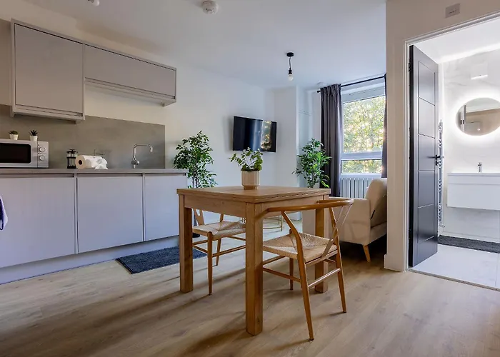 Lovely Apartment In London