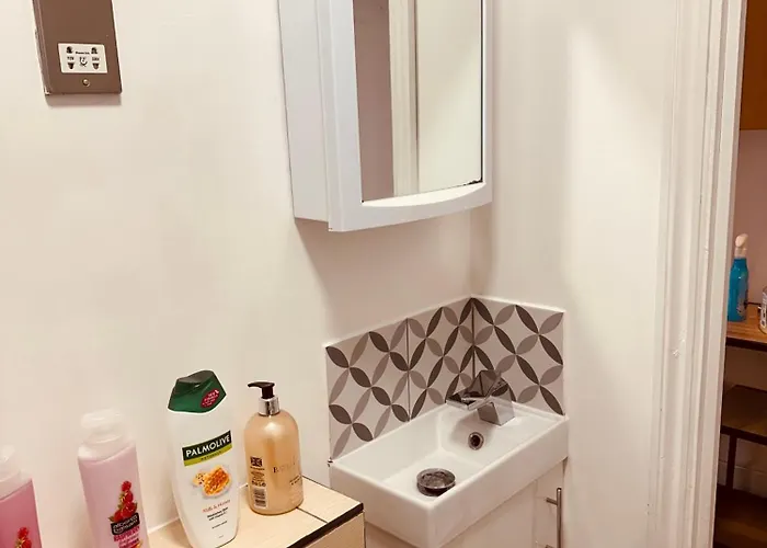 Stunning One Bedroom Studio Flat